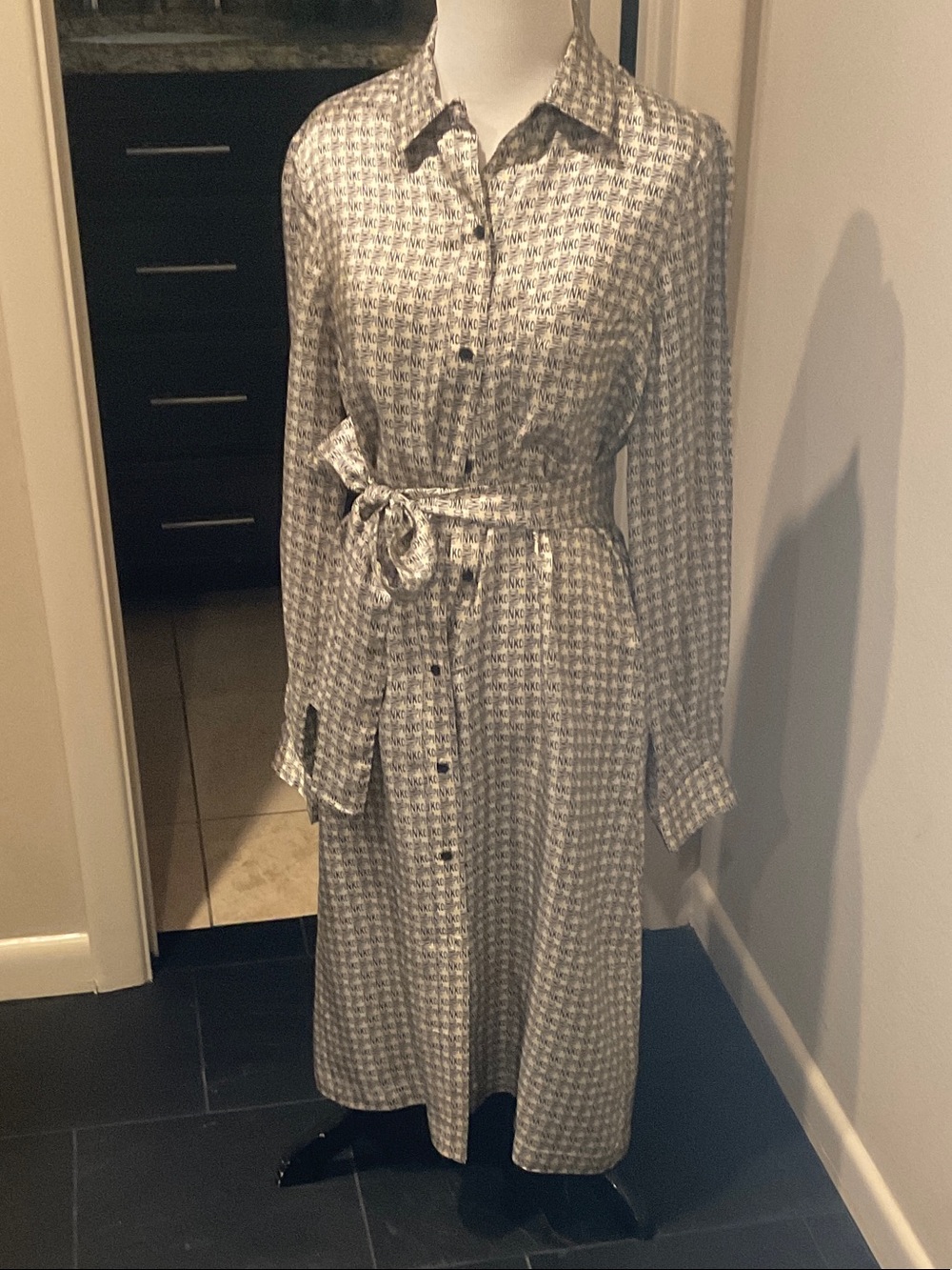 Pinko Gray and White Houndstooth Button-Down Shirt Dress